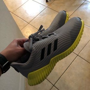 Adidas sneakers size 5 boys grade school